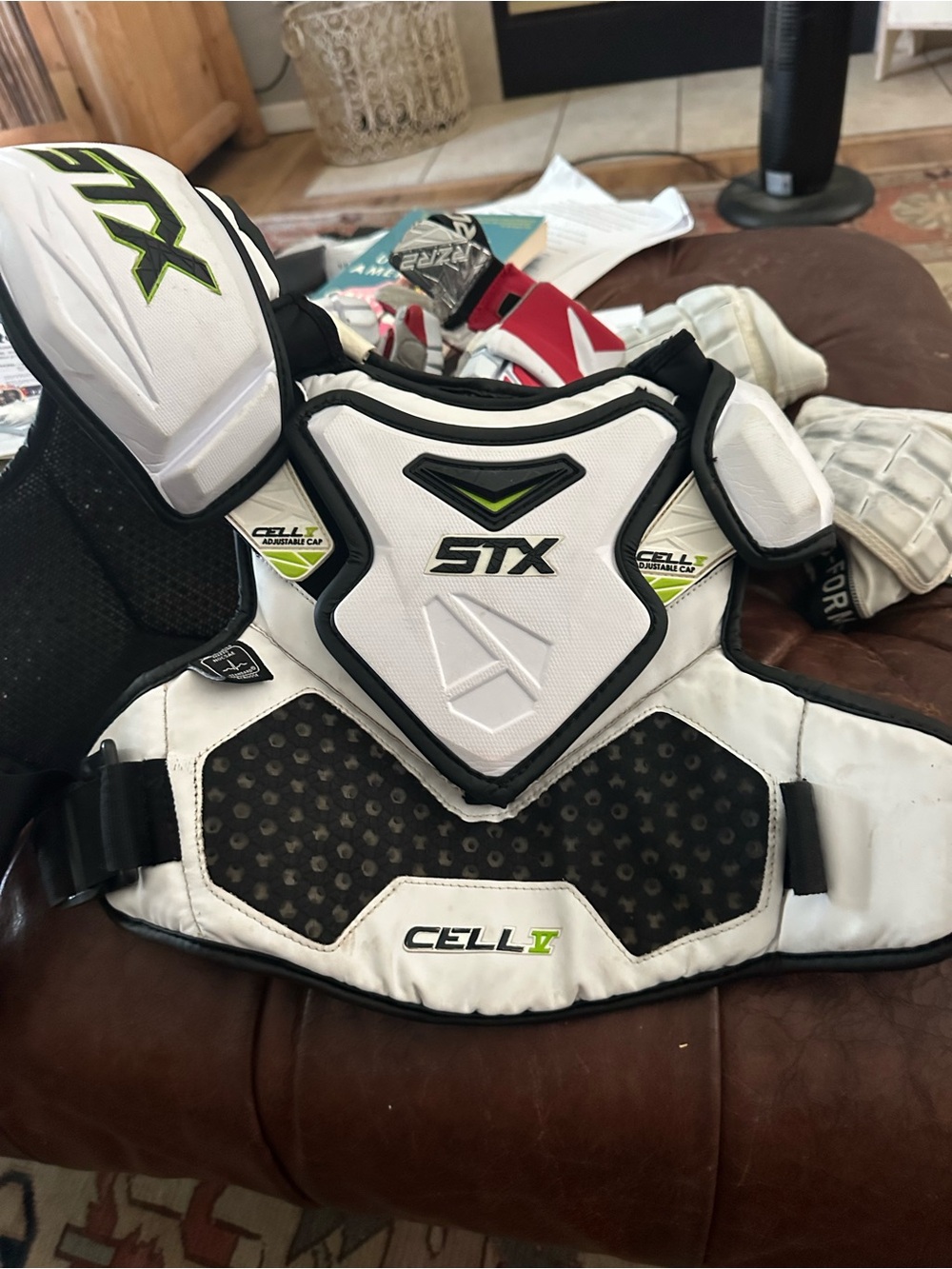 STX Men's White and Black Chest Protector - Cell II size large